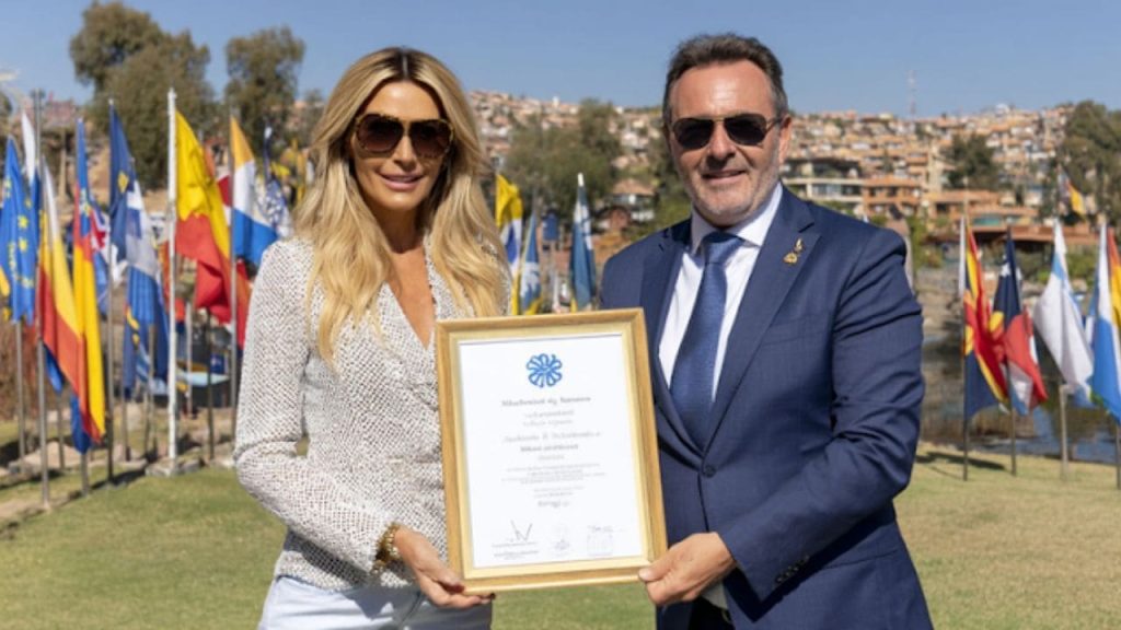 H. Andrea Neves honorary doctorate